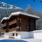 Amethystes B13 In/ski Out - Happy 아파트 *